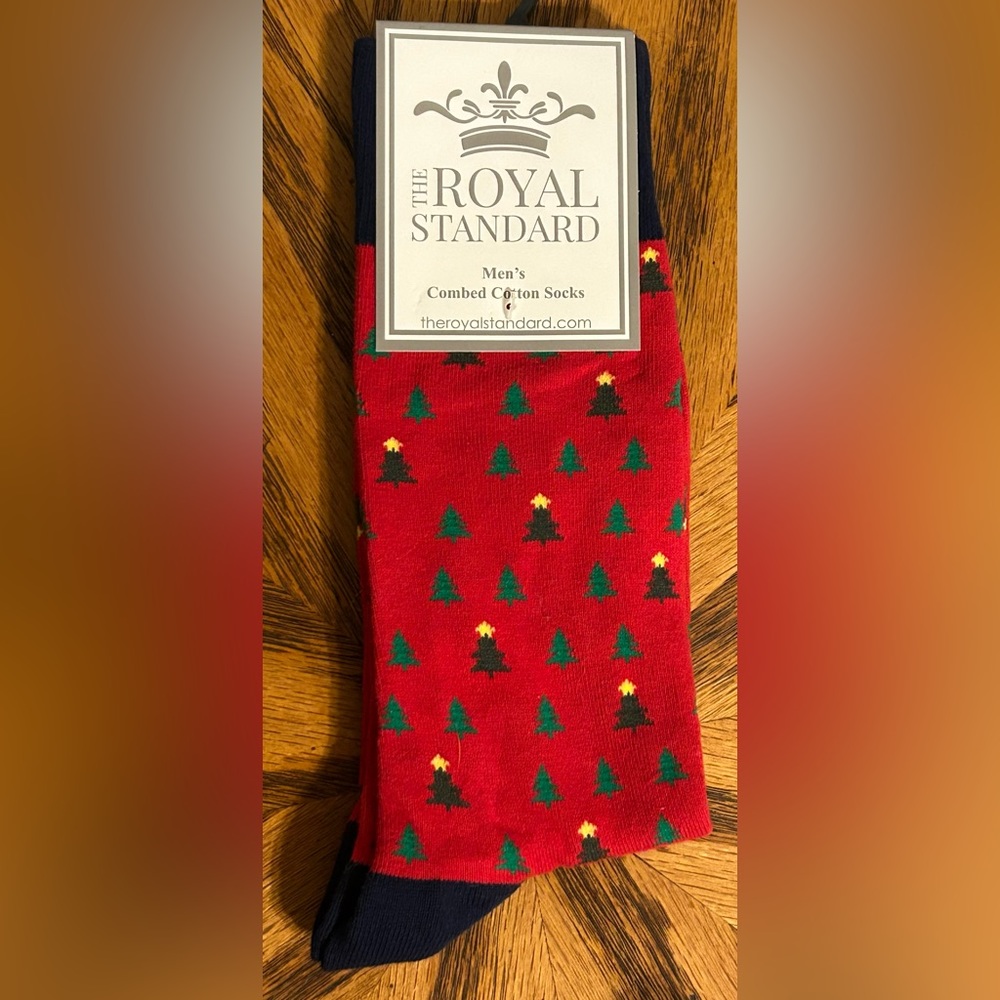 NWT The Royal Standard Christmas Tree Novelty Socks
